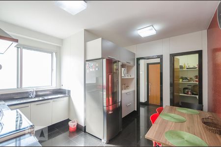 Apartamento para alugar com 170m², 4 quartos e 3 vagasCozinha