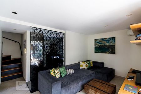 Sala de apartamento à venda com 2 quartos, 110m² em Pinheiros, São Paulo