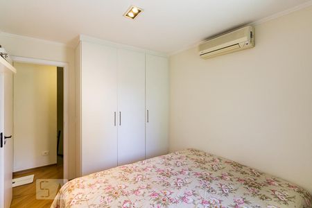 Apartamento à venda com 110m², 2 quartos e 2 vagasQuarto