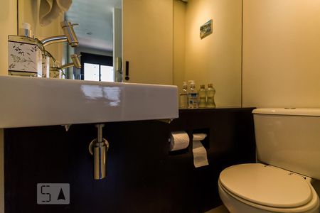 Lavabo de apartamento à venda com 2 quartos, 110m² em Pinheiros, São Paulo