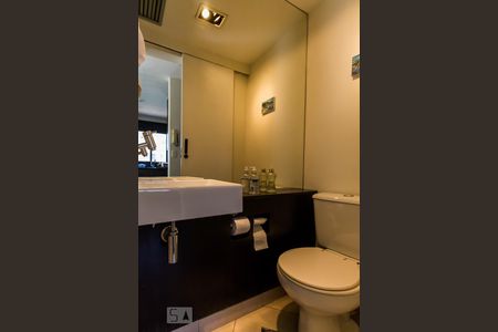 Lavabo de apartamento à venda com 2 quartos, 110m² em Pinheiros, São Paulo