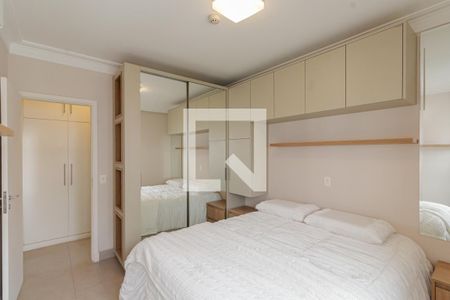 Suíte 1 de apartamento para alugar com 1 quarto, 45m² em Vila Uberabinha, São Paulo