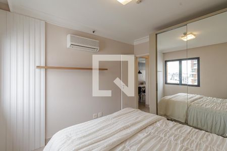 Suíte 1 de apartamento para alugar com 1 quarto, 45m² em Vila Uberabinha, São Paulo