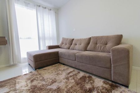 Sala de apartamento para alugar com 1 quarto, 40m² em Hauer, Curitiba