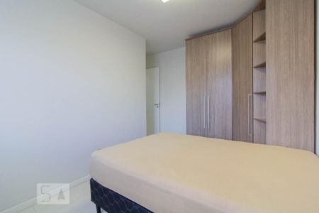 Quarto 1 de apartamento para alugar com 1 quarto, 40m² em Hauer, Curitiba