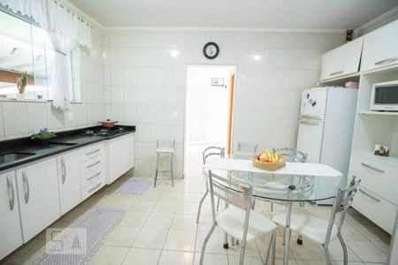 Cozinha de casa para alugar com 3 quartos, 169m² em Vila Camilópolis, Santo André