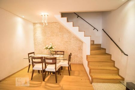 Sala de casa para alugar com 3 quartos, 169m² em Vila Camilópolis, Santo André