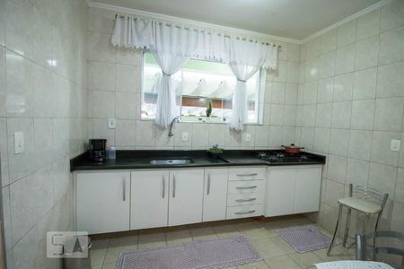 Cozinha de casa para alugar com 3 quartos, 169m² em Vila Camilópolis, Santo André