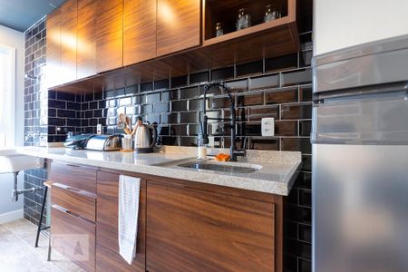 Cozinha de apartamento à venda com 1 quarto, 42m² em Bosque, Campinas