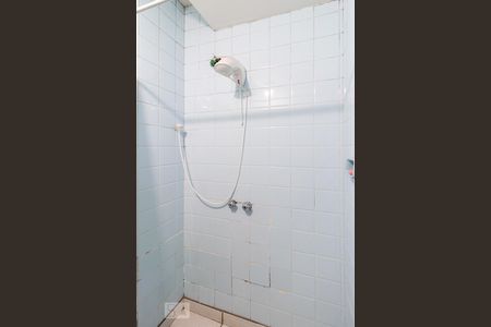 Banheiro de apartamento para alugar com 2 quartos, 90m² em Centro, Curitiba