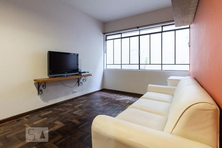 Sala de apartamento para alugar com 2 quartos, 90m² em Centro, Curitiba
