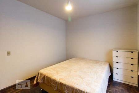Quarto 1 de apartamento para alugar com 2 quartos, 90m² em Centro, Curitiba