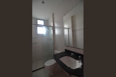 Banheiro social de apartamento para alugar com 1 quarto, 45m² em Vale do Sereno, Nova Lima