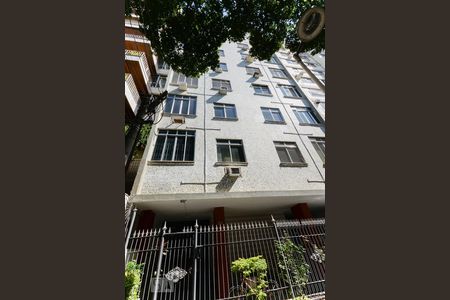 Apartamento à venda com 45m², 1 quarto e sem vagaFachada