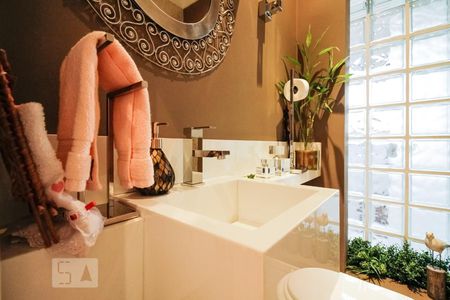 Apartamento à venda com 126m², 4 quartos e 2 vagas Apartamento à venda com 126m², 4 quartos e 2 vagasLavabo