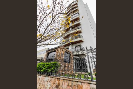 Apartamento à venda com 126m², 4 quartos e 2 vagas Apartamento à venda com 126m², 4 quartos e 2 vagasFachada