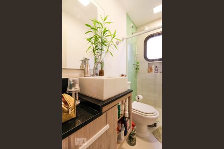 Apartamento à venda com 126m², 4 quartos e 2 vagas Apartamento à venda com 126m², 4 quartos e 2 vagasBanheiro Suíte