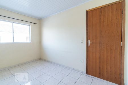 Quarto de apartamento para alugar com 1 quarto, 50m² em Novo Mundo, Curitiba