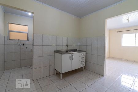 Cozinha de apartamento para alugar com 1 quarto, 50m² em Novo Mundo, Curitiba