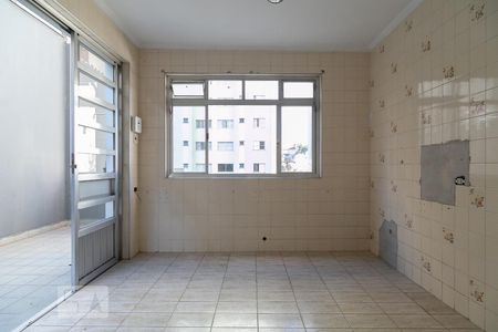 Casa à venda com 200m², 4 quartos e 4 vagasÁrea de serviço 