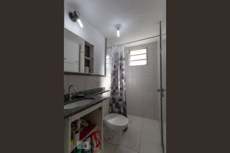 Banheiro de apartamento para alugar com 2 quartos, 55m² em Morumbi, São Paulo
