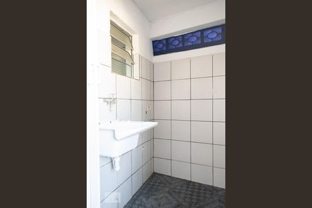 ÁREA SERVIÇO de casa de condomínio para alugar com 2 quartos, 50m² em Piqueri, São Paulo