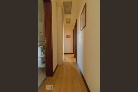 Apartamento para alugar com 78m², 3 quartos e 1 vaga Apartamento para alugar com 78m², 3 quartos e 1 vagaCorredor