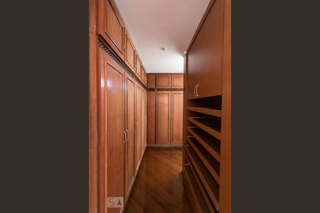 Apartamento à venda com 150m², 3 quartos e 2 vagasCloset da suíte