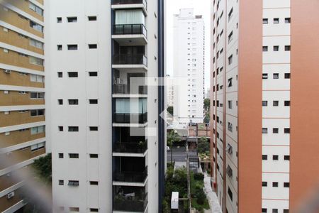 Vista  de apartamento à venda com 3 quartos, 134m² em Moema, São Paulo