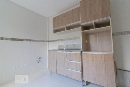 Cozinha de apartamento para alugar com 1 quarto, 38m² em Cajuru, Curitiba