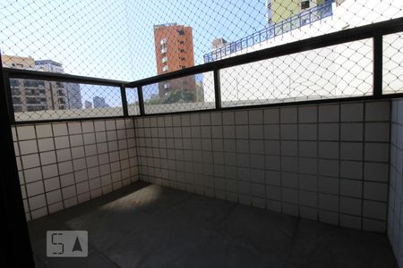 Apartamento à venda com 160m², 4 quartos e 3 vagasVaranda