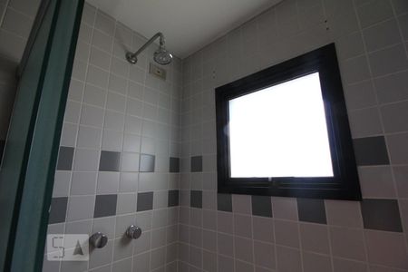 Apartamento à venda com 160m², 4 quartos e 3 vagasChuveiro