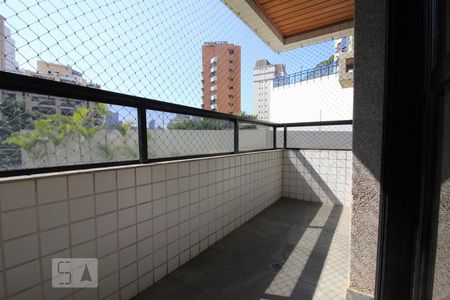 Apartamento à venda com 160m², 4 quartos e 3 vagasVaranda