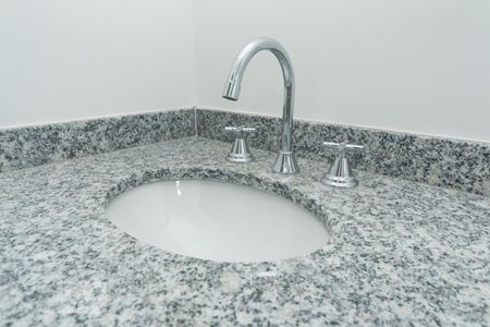 Apartamento para alugar com 57m², 2 quartos e 1 vaga Apartamento para alugar com 57m², 2 quartos e 1 vagaDetalhe do banheiro da suíte
