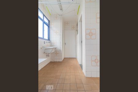 Apartamento para alugar com 95m², 3 quartos e 1 vagaÁrea de Serviço