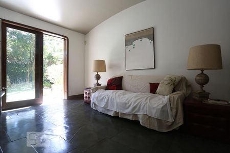 Casa à venda com 560m², 5 quartos e 6 vagas Casa à venda com 560m², 5 quartos e 6 vagasSala de Almoço