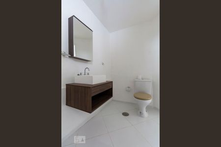 Banheiro Social de apartamento para alugar com 3 quartos, 67m² em Jardim Oriental, São Paulo