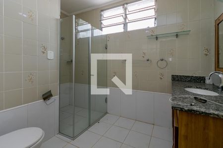 Casa para alugar com 200m², 3 quartos e 4 vagasBanheiro da Suíte