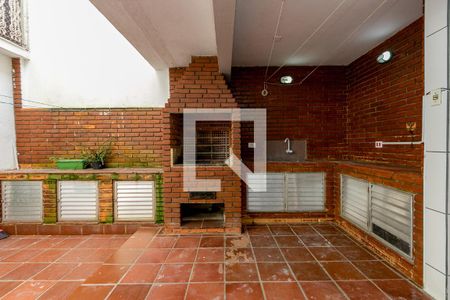 Casa para alugar com 200m², 3 quartos e 4 vagasQuintal