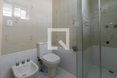 Casa para alugar com 200m², 3 quartos e 4 vagasBanheiro da Suíte