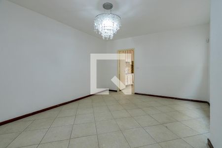 Sala de casa para alugar com 3 quartos, 200m² em Jardim Aeroporto, São Paulo