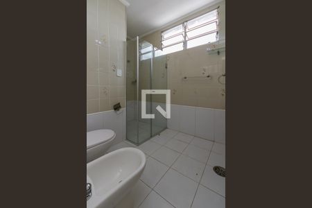 Casa para alugar com 200m², 3 quartos e 4 vagasBanheiro da Suíte