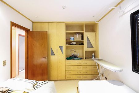 Apartamento à venda com 270m², 4 quartos e 3 vagasQuarto 1