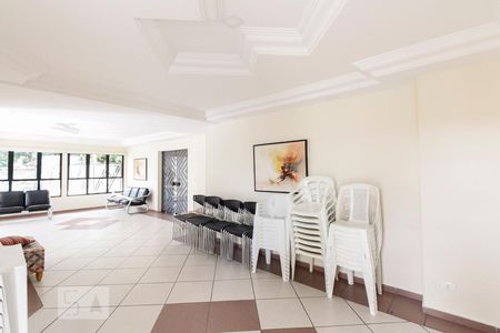 Apartamento à venda com 270m², 4 quartos e 3 vagasSalão de festas 