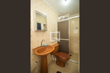 Banheiro de kitnet/studio para alugar com 1 quarto, 29m² em Centro Histórico, Porto Alegre