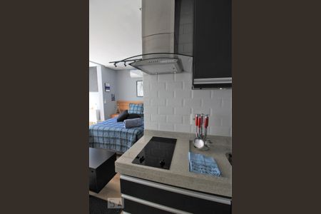 Detalhe da cozinha de kitnet/studio para alugar com 1 quarto, 36m² em Real Parque, São Paulo