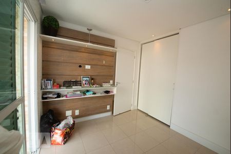 Apartamento à venda com 180m², 4 quartos e 4 vagasQuarto 4