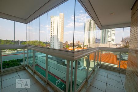 Apartamento à venda com 180m², 4 quartos e 4 vagasVaranda