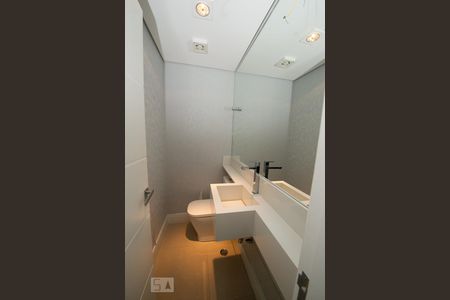 Apartamento à venda com 180m², 4 quartos e 4 vagasLavabo