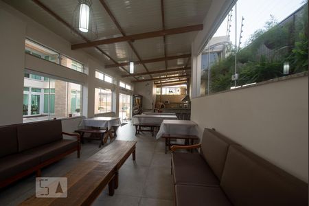 Apartamento à venda com 180m², 4 quartos e 4 vagasÁrea comum - Churrasqueira